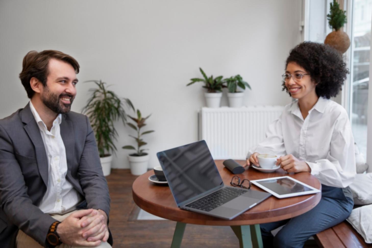 Séance de formation en planification financière avec supports pédagogiques